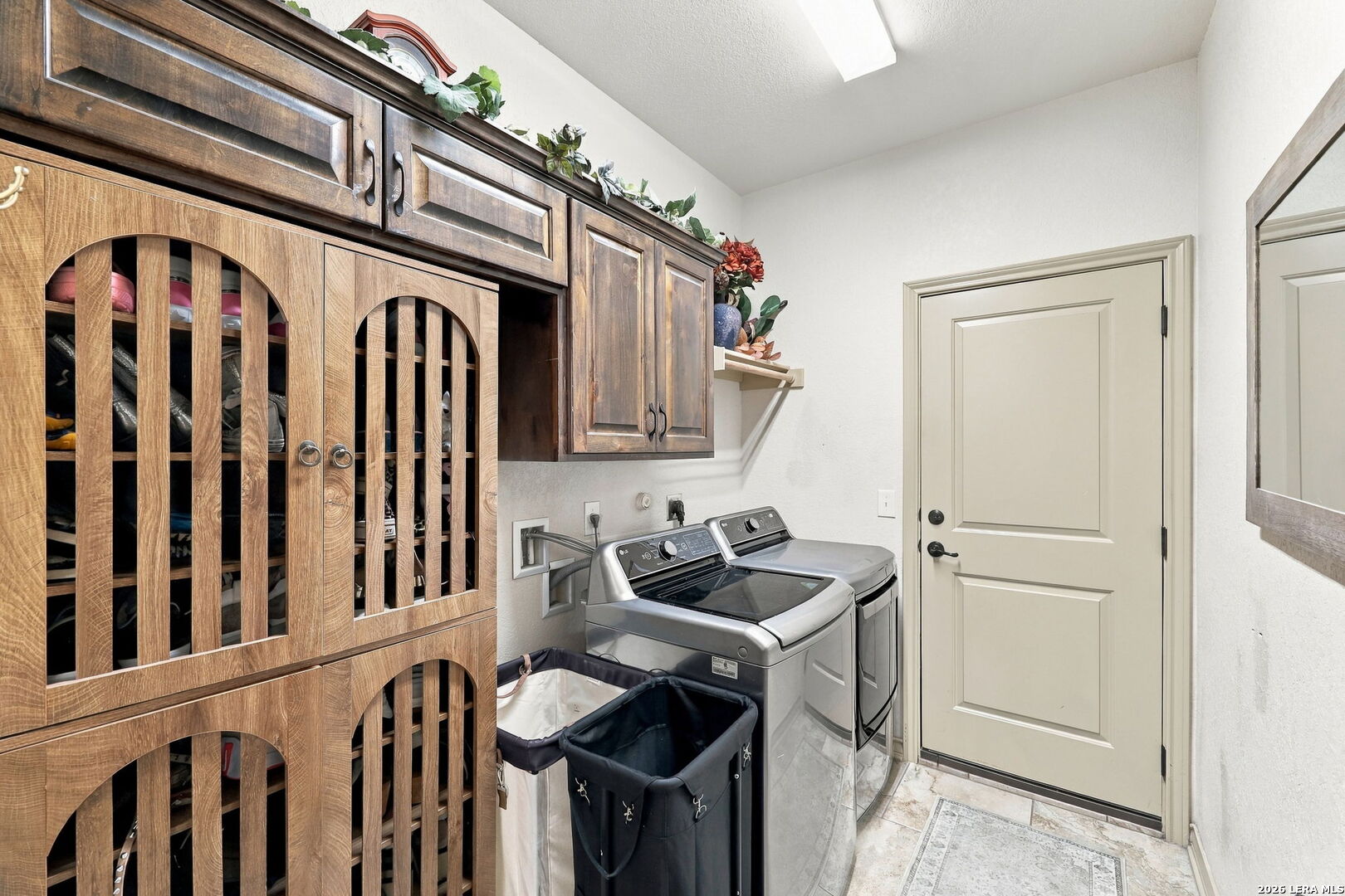 108 Park Heights Poth TX 78147