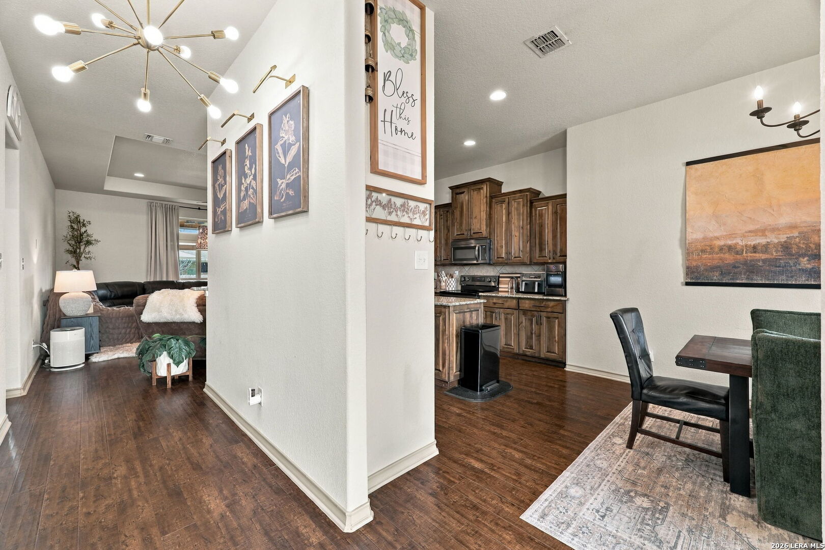 108 Park Heights Poth TX 78147