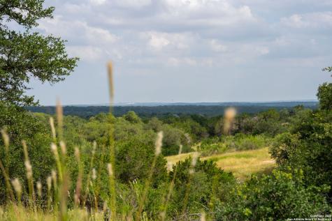5817 Copper Valley New Braunfels TX 78132