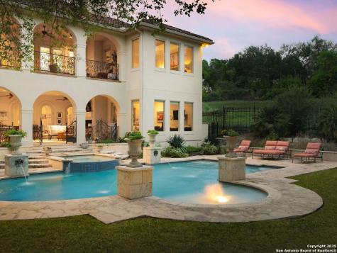 810 Garraty Hill Terrell Hills TX 78209