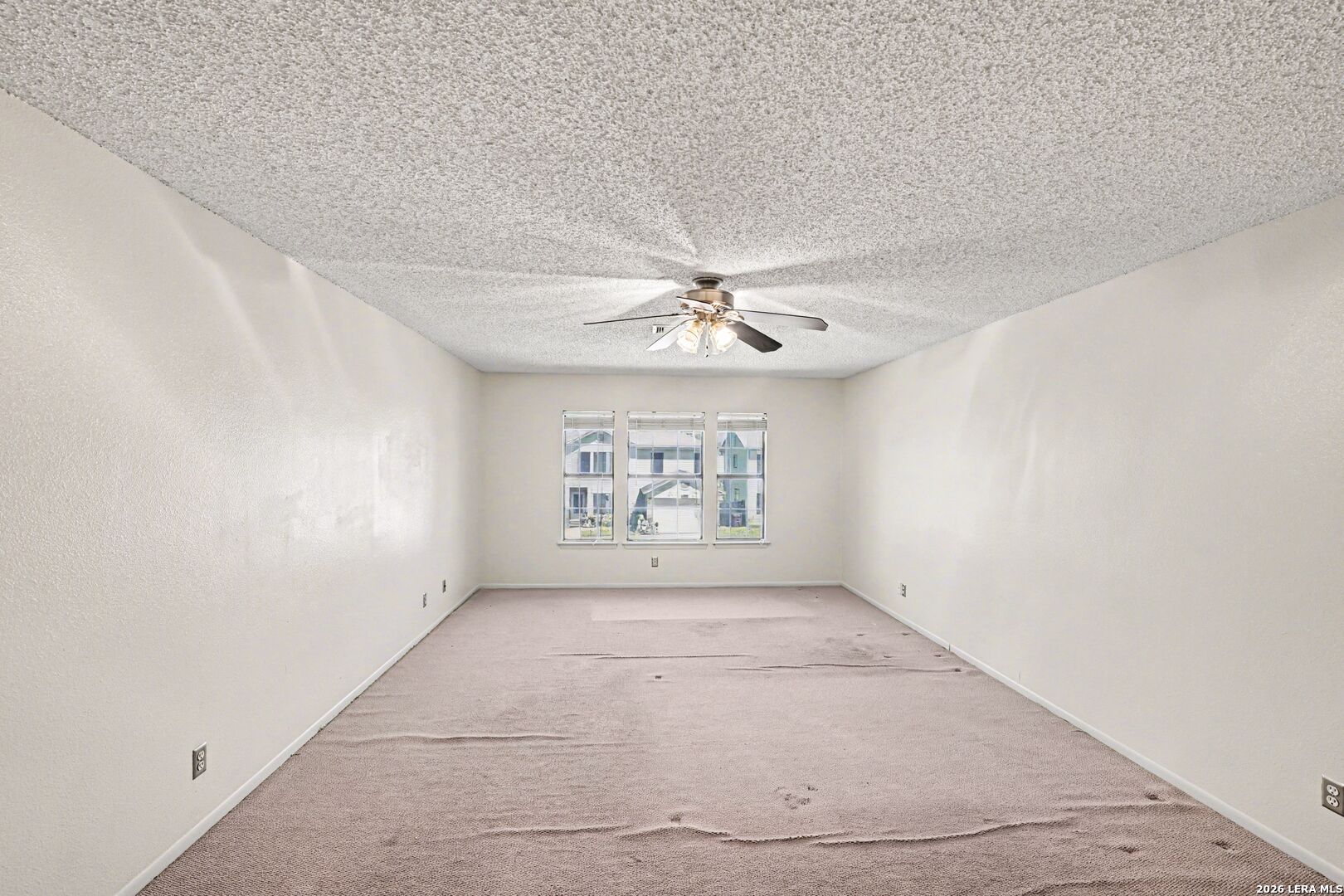 6858 Cape Meadow Converse TX 78109