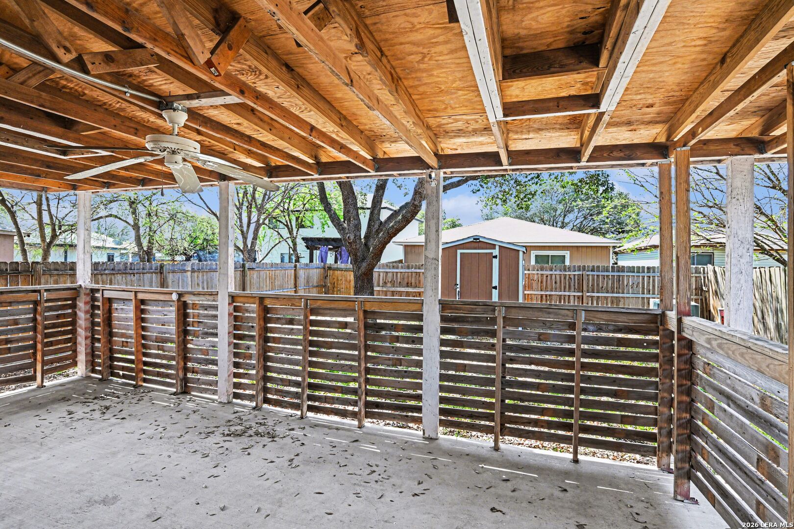 6858 Cape Meadow Converse TX 78109