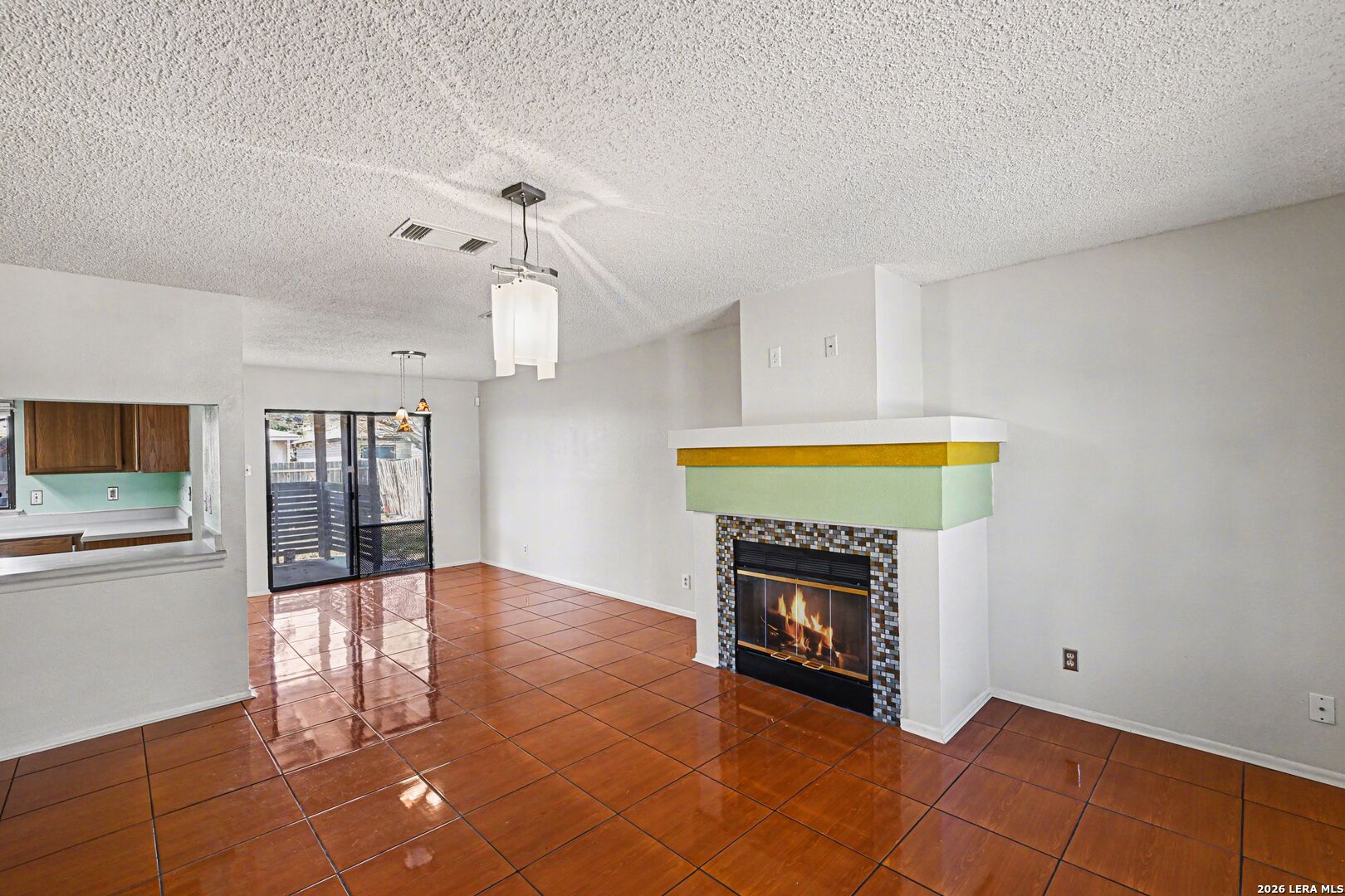 6858 Cape Meadow Converse TX 78109