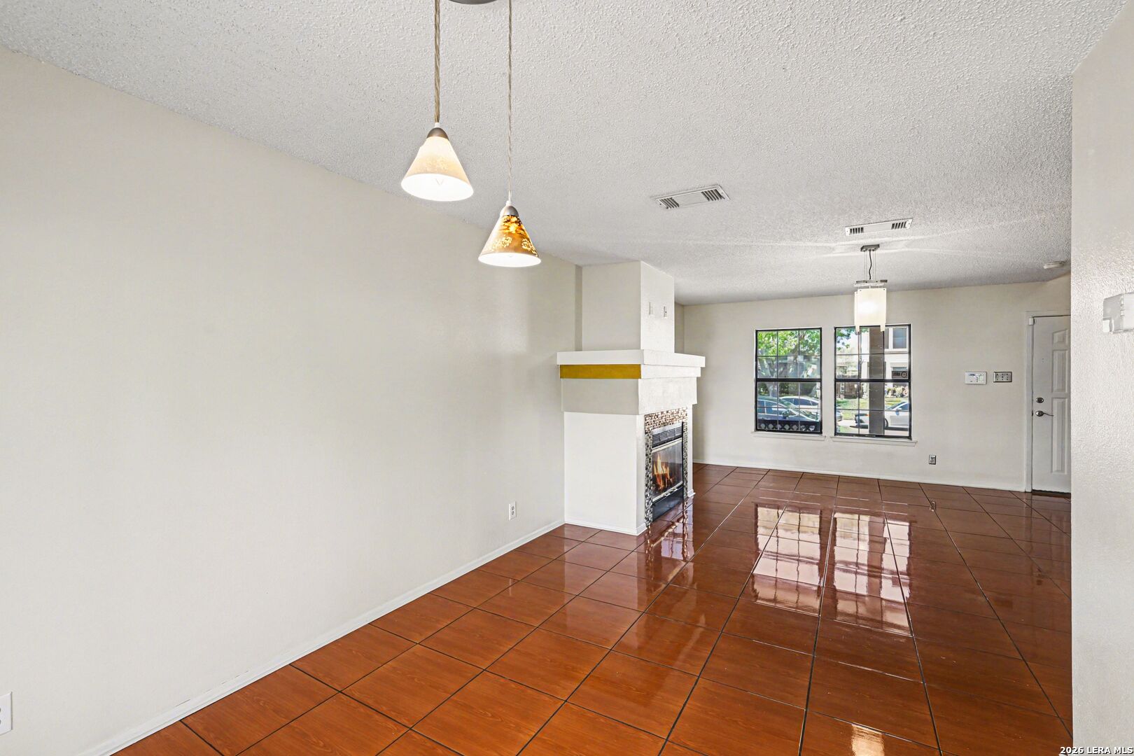 6858 Cape Meadow Converse TX 78109