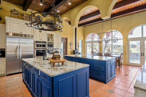 4198 Bear Springs Road Pipe Creek TX 78063