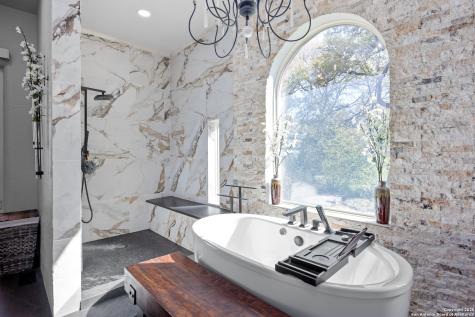 4198 Bear Springs Road Pipe Creek TX 78063