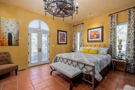 4198 Bear Springs Road Pipe Creek TX 78063