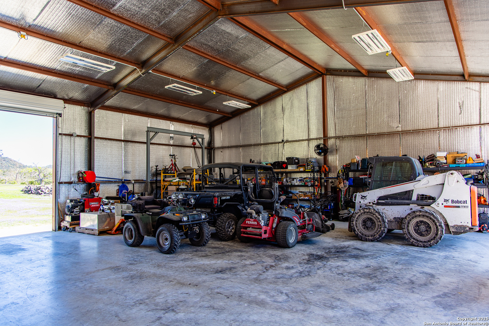 4198 Bear Springs Road Pipe Creek TX 78063