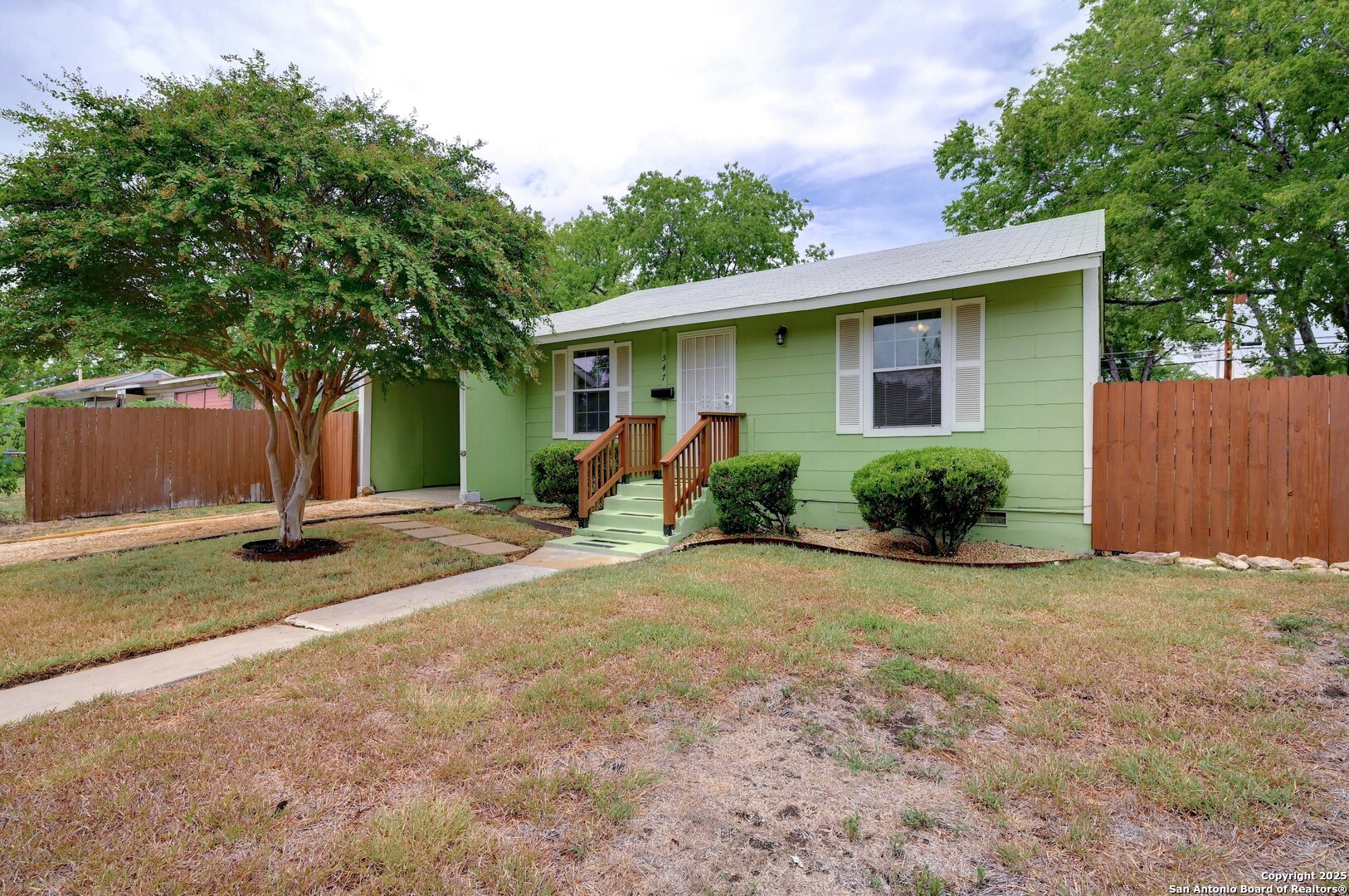 547 W Hermosa Drive San Antonio TX 78212