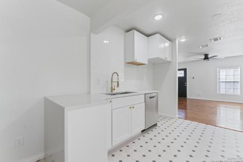 611 Kirk Place San Antonio TX 78225