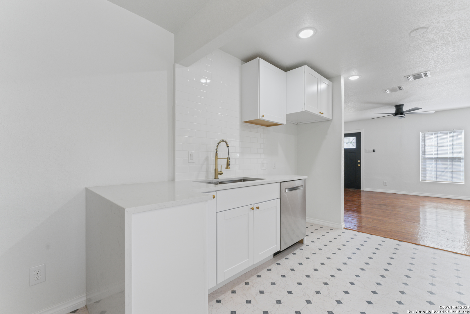 611 Kirk Place San Antonio TX 78225