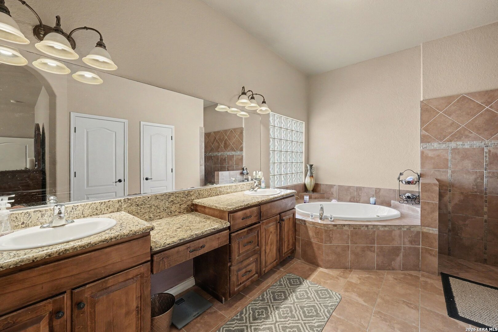 438 Rosewood Drive La Vernia TX 78121