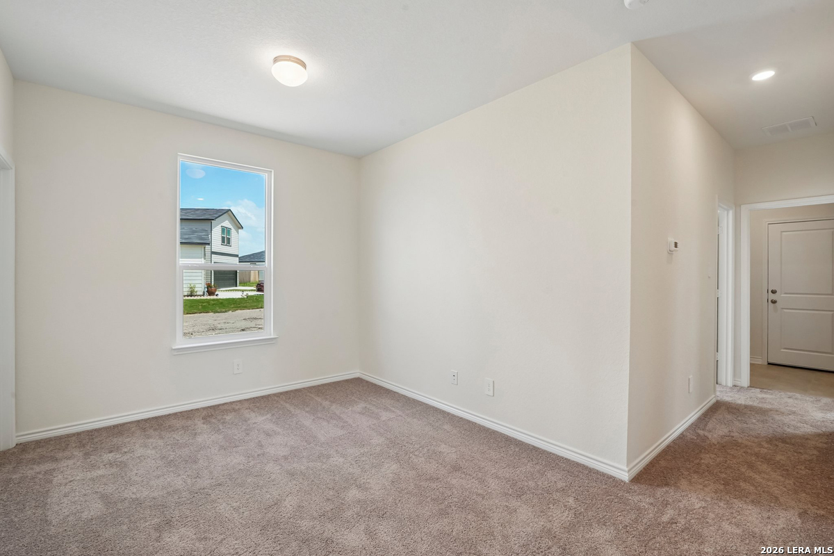 10049 Jagger Avenue Converse TX 78109