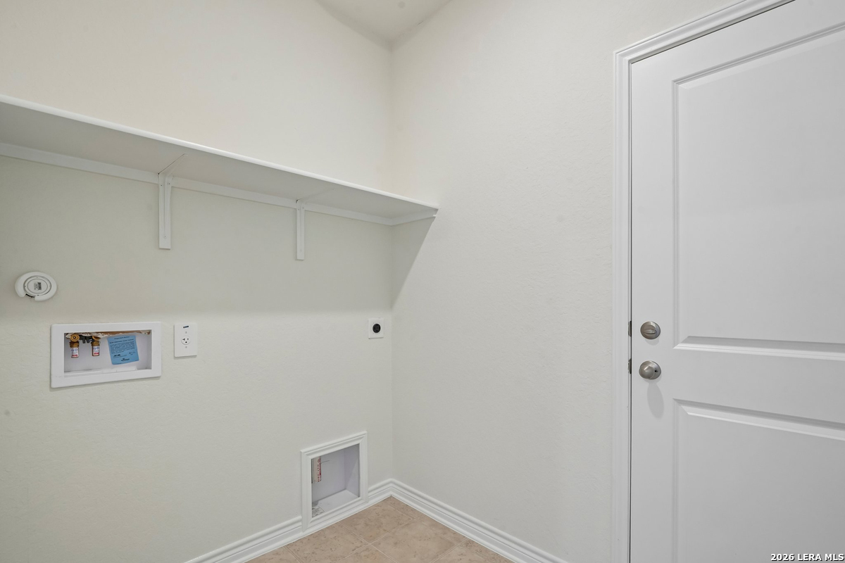 10049 Jagger Avenue Converse TX 78109