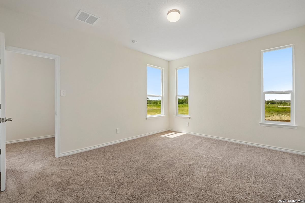10049 Jagger Avenue Converse TX 78109