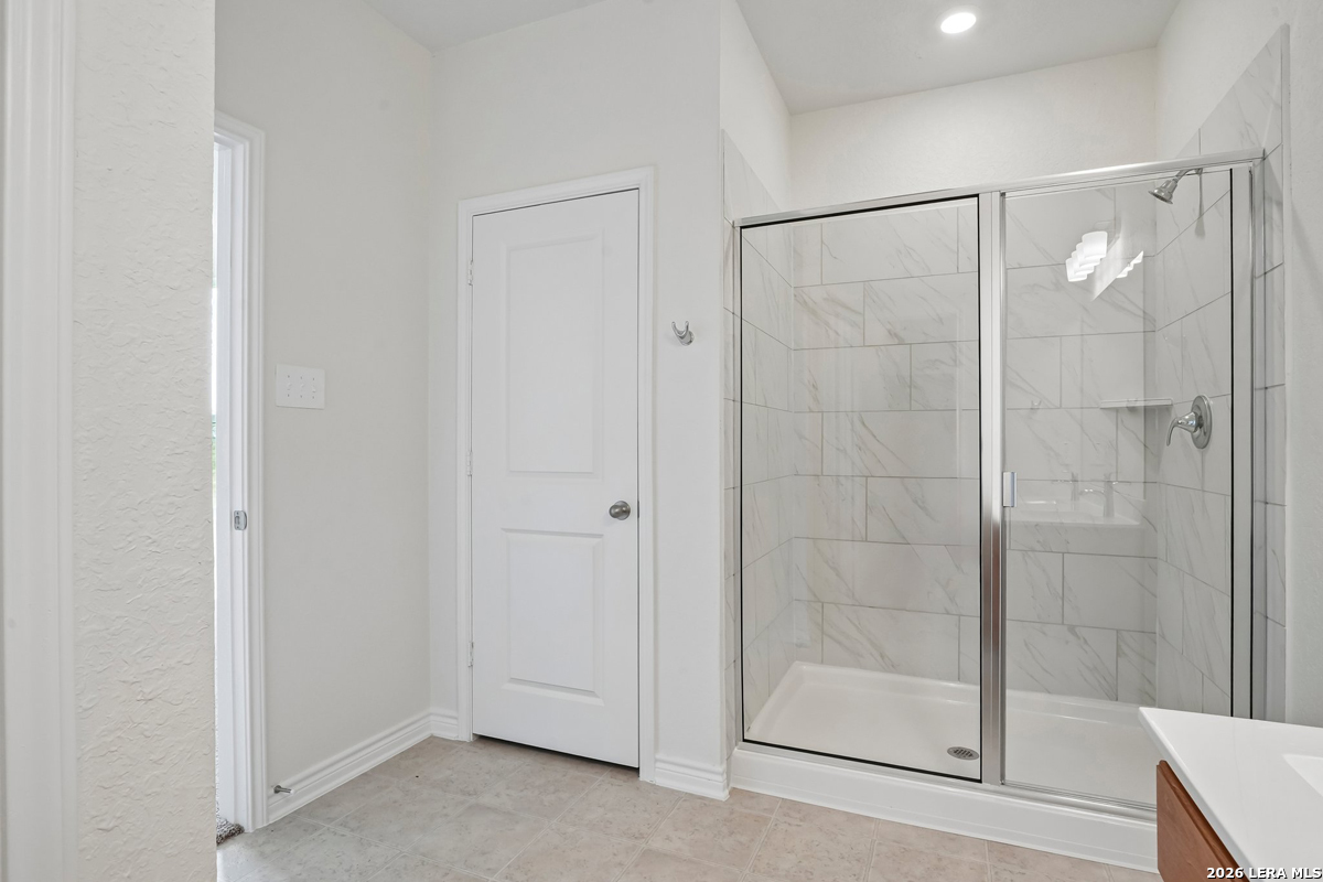 10049 Jagger Avenue Converse TX 78109