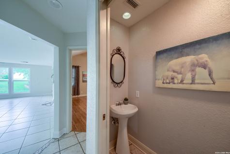 25811 Green River Drive San Antonio TX 78260