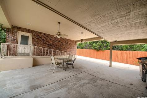 25811 Green River Drive San Antonio TX 78260