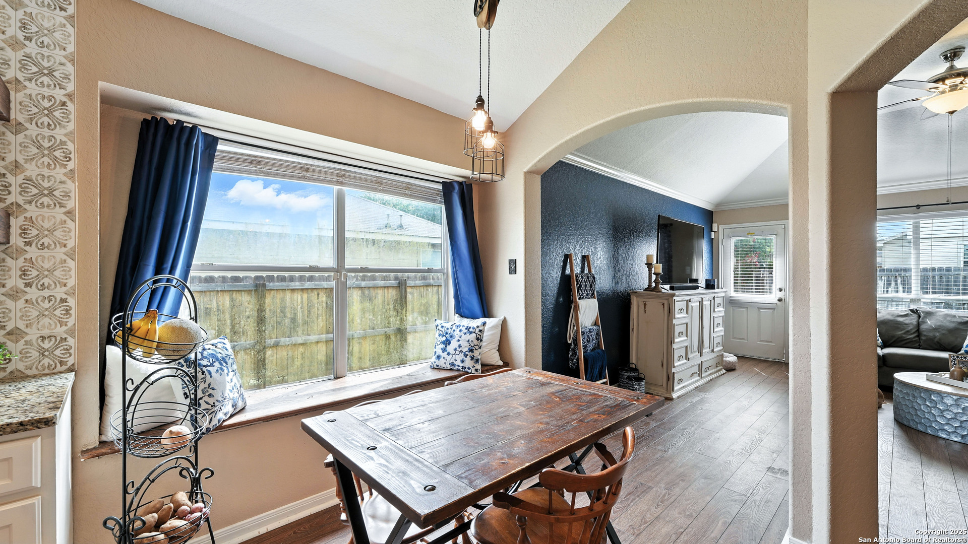 427 Roadrunner New Braunfels TX 78130