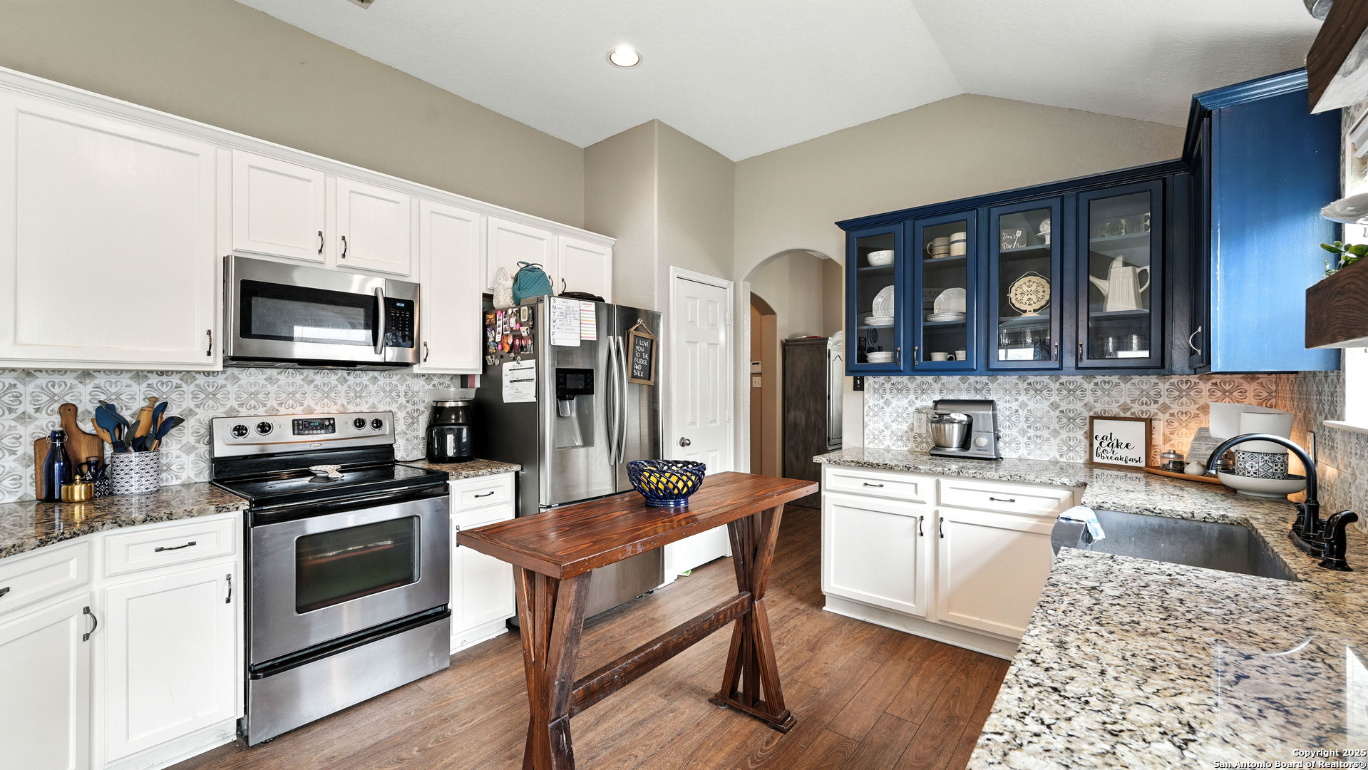 427 Roadrunner New Braunfels TX 78130