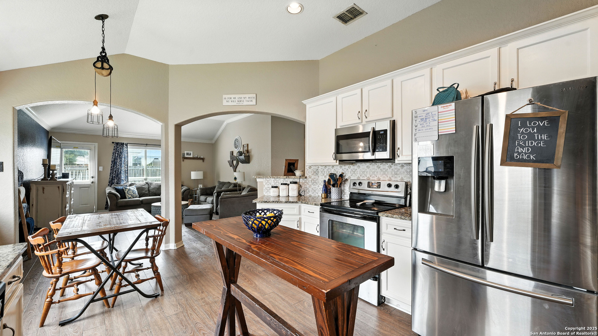 427 Roadrunner New Braunfels TX 78130
