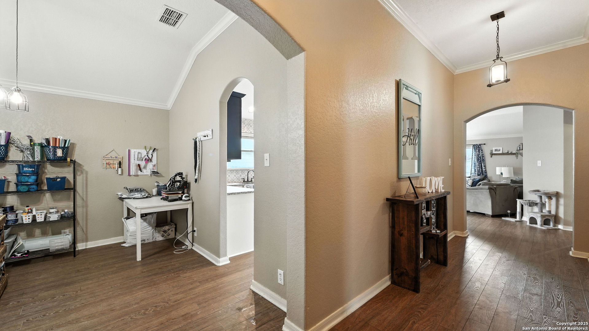 427 Roadrunner New Braunfels TX 78130