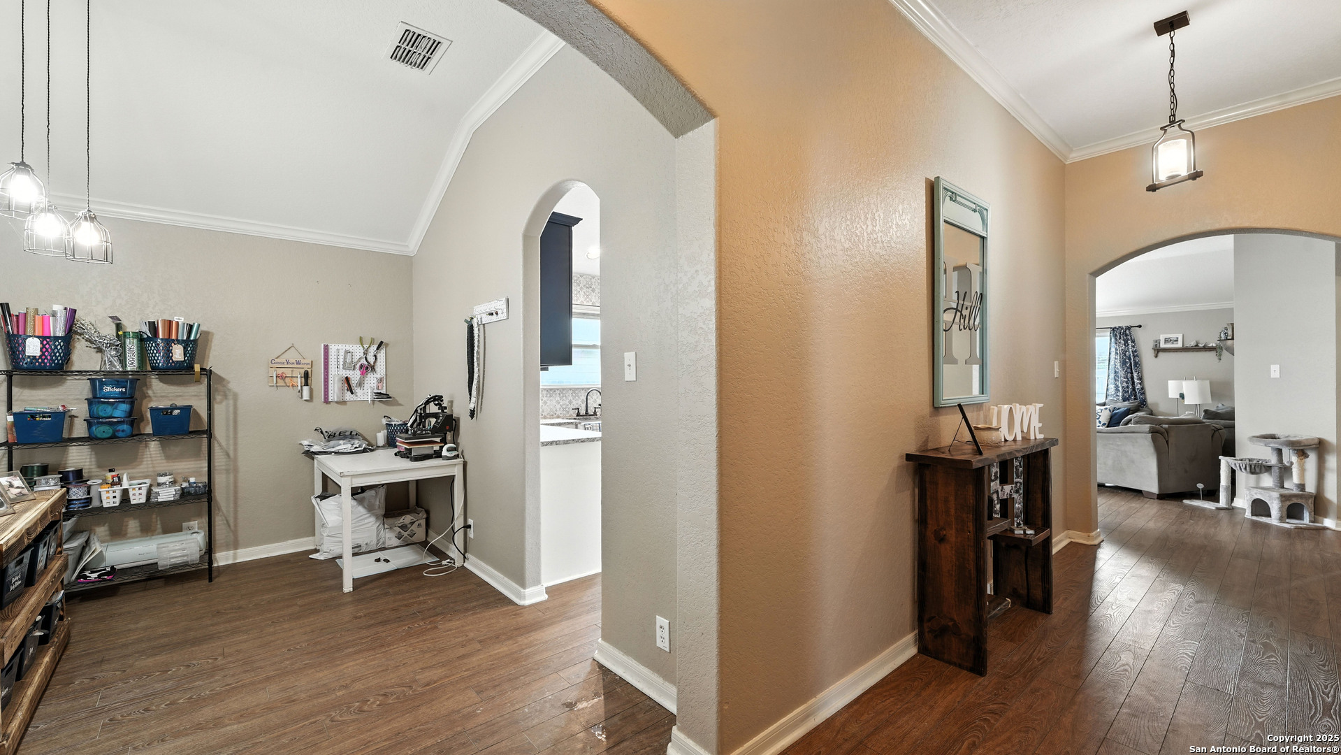 427 Roadrunner New Braunfels TX 78130