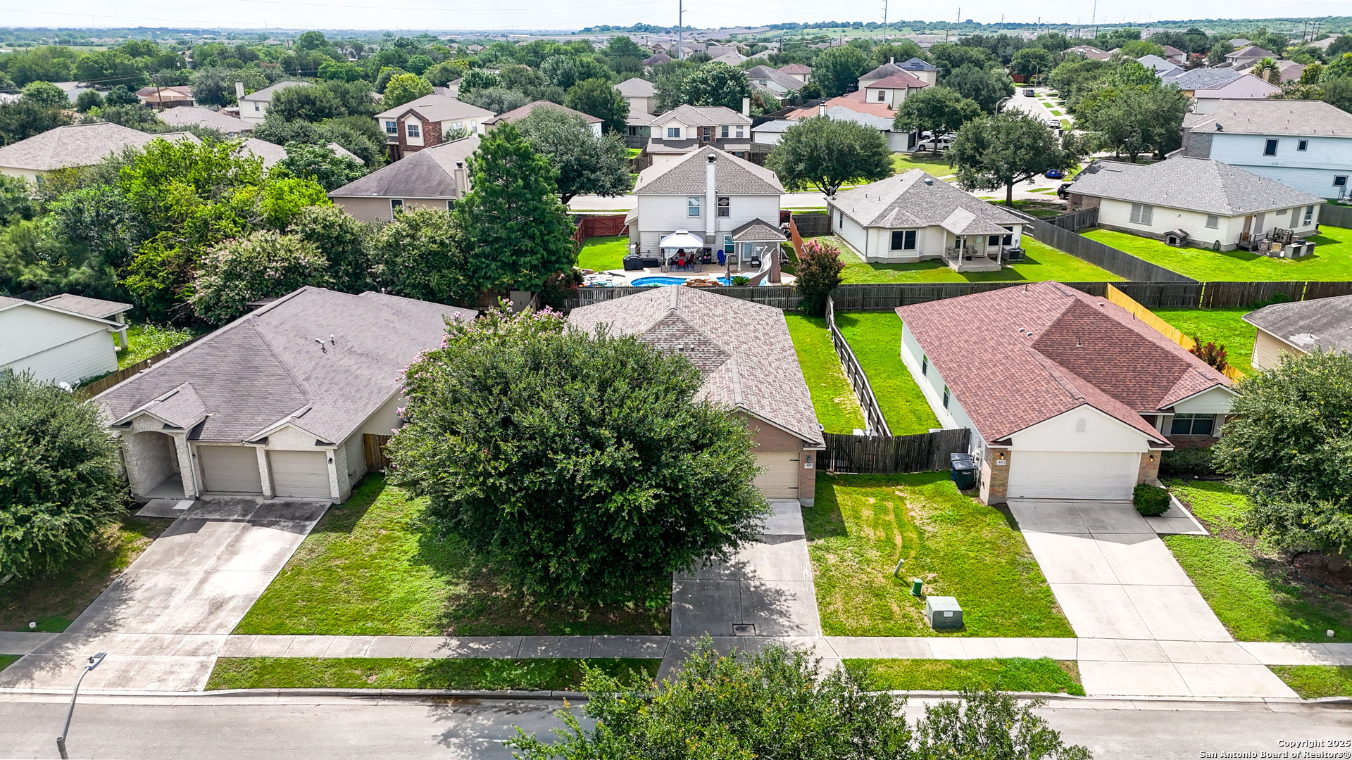 427 Roadrunner New Braunfels TX 78130