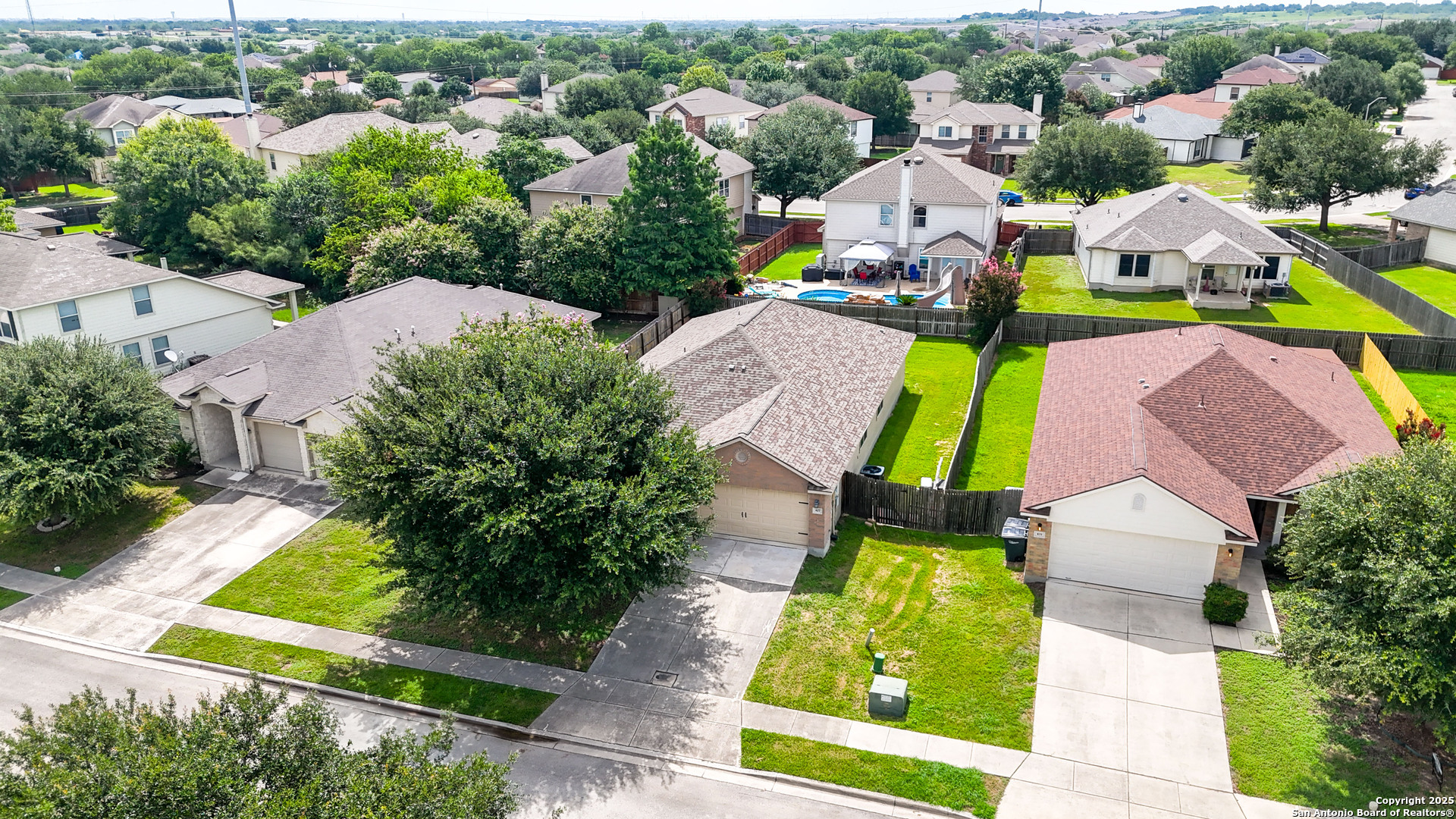 427 Roadrunner New Braunfels TX 78130