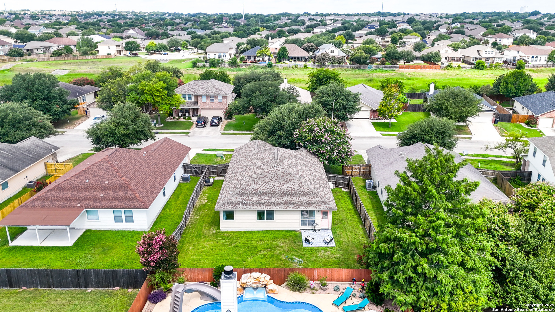 427 Roadrunner New Braunfels TX 78130