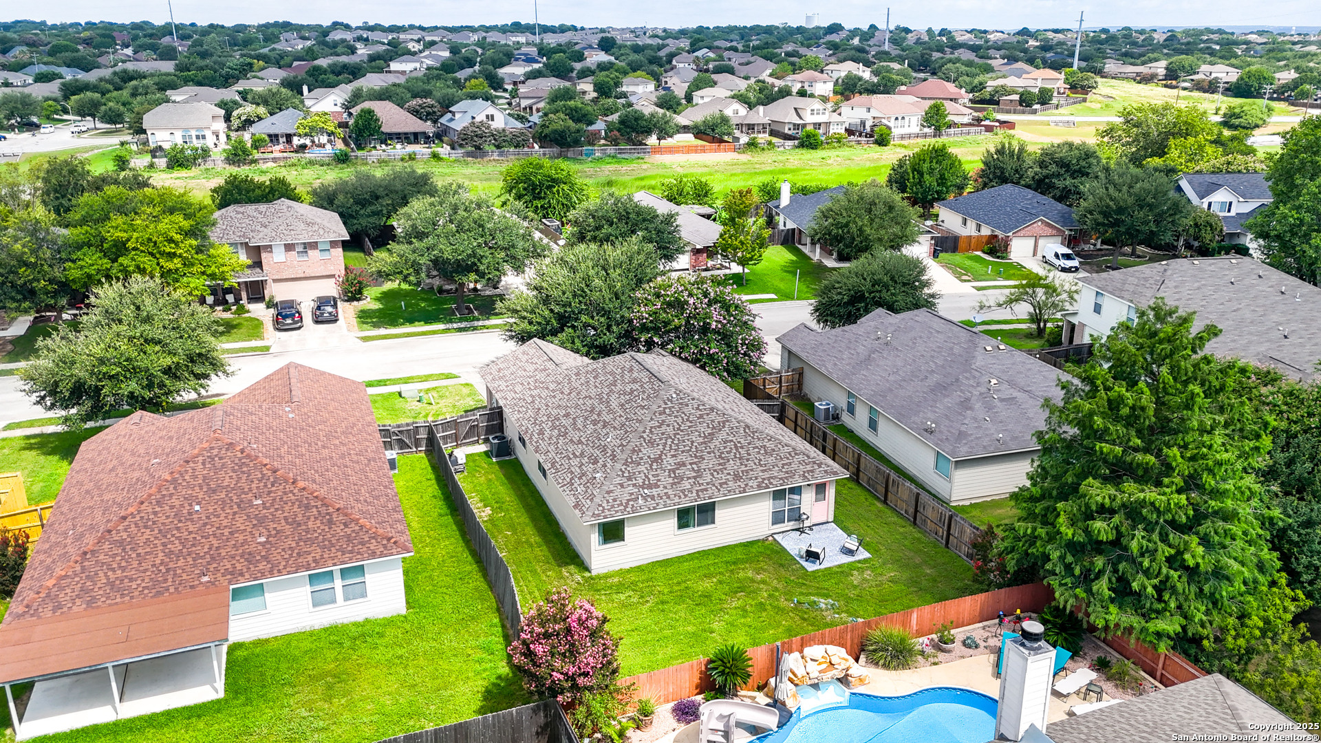 427 Roadrunner New Braunfels TX 78130