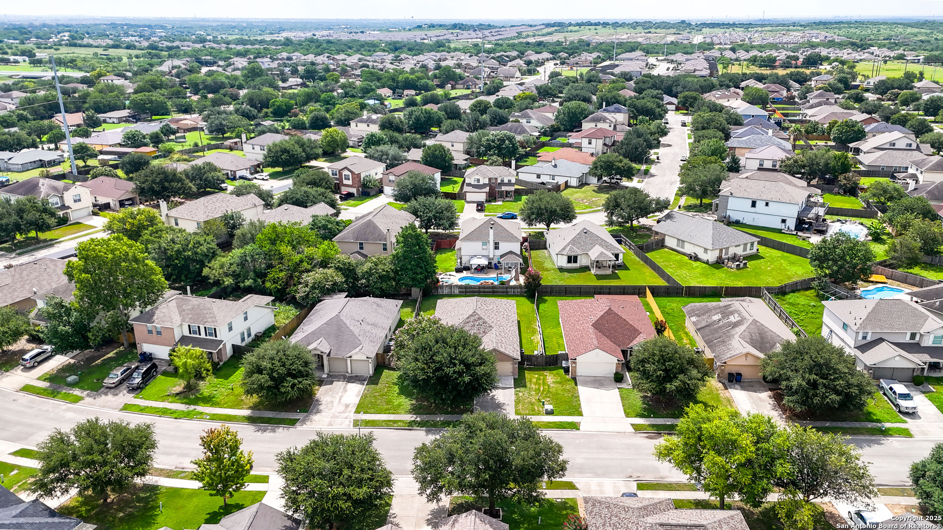 427 Roadrunner New Braunfels TX 78130
