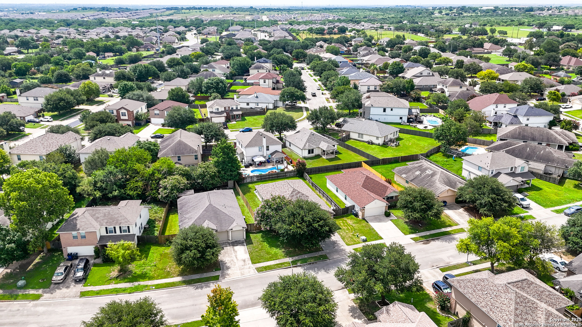 427 Roadrunner New Braunfels TX 78130