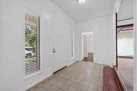 5806 Winterhaven Drive Windcrest TX 78239
