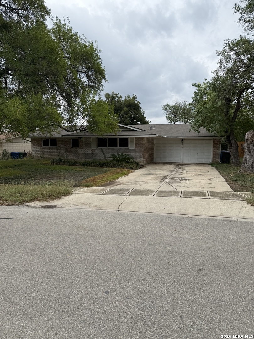 710 Colwyn Pass San Antonio TX 78216