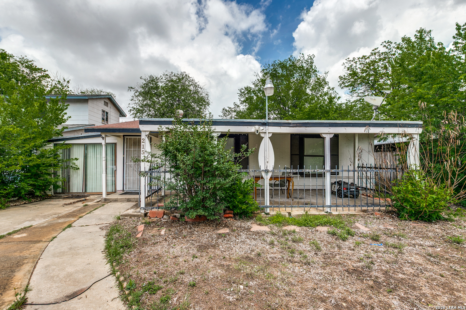215 W Academy Street San Antonio TX 78226