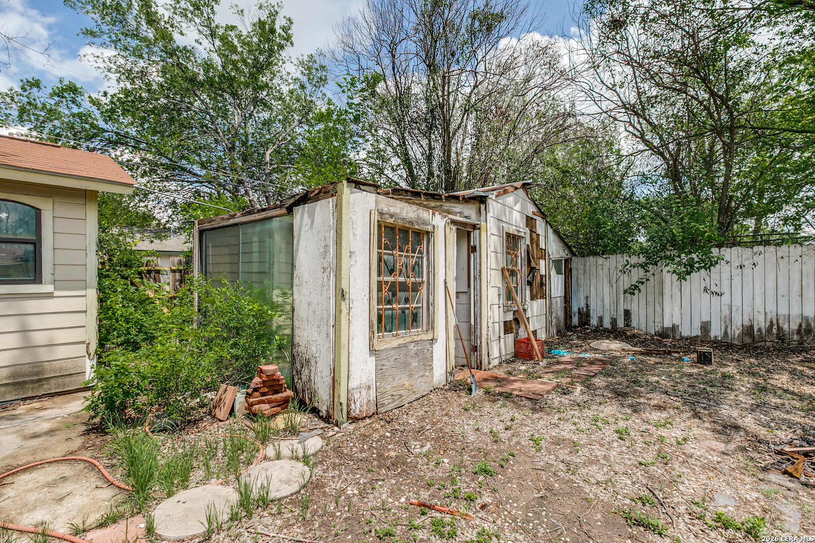 215 W Academy Street San Antonio TX 78226