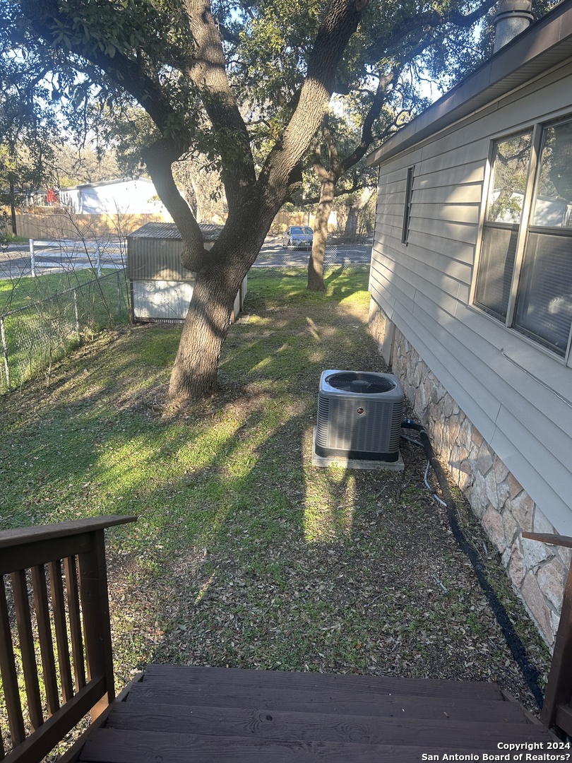 24815 Aue San Antonio TX 78257