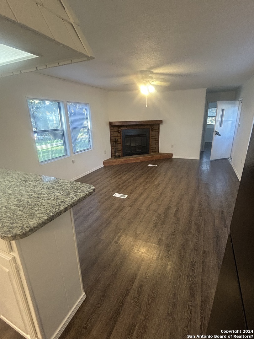 24815 Aue San Antonio TX 78257