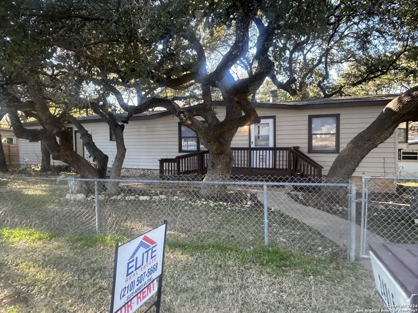 24815 Aue San Antonio TX 78257