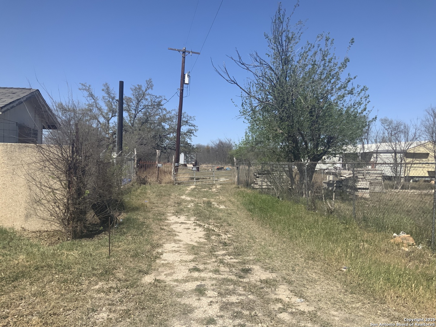 6723 W Commerce San Antonio TX 78227