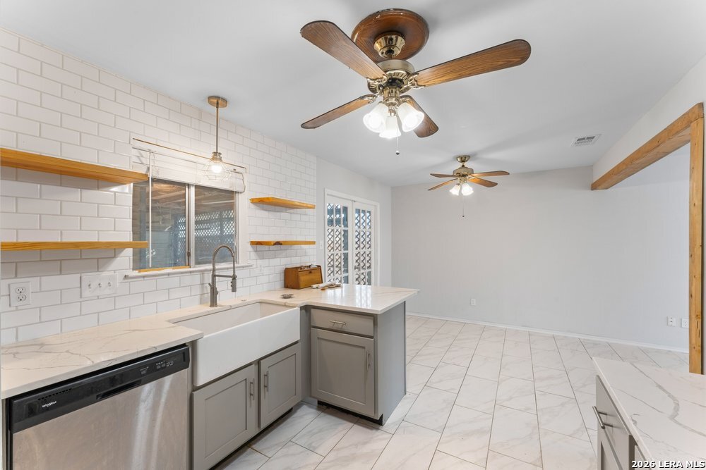 805 Garden Meadow Drive Universal City TX 78148