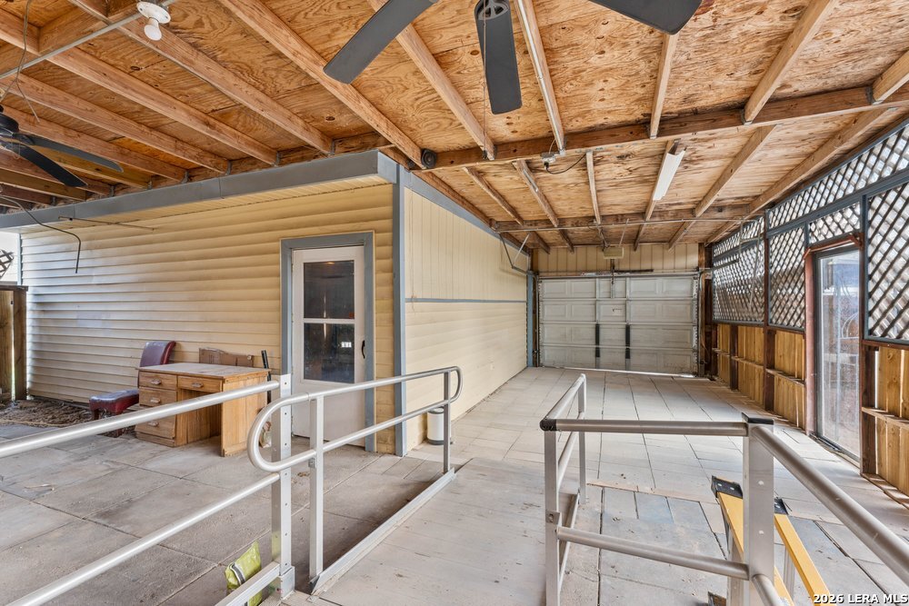 805 Garden Meadow Drive Universal City TX 78148