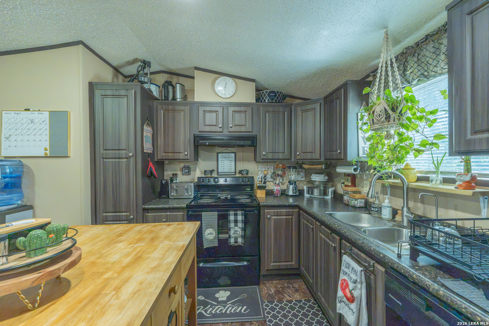 181 County Road 6842 Lytle TX 78052