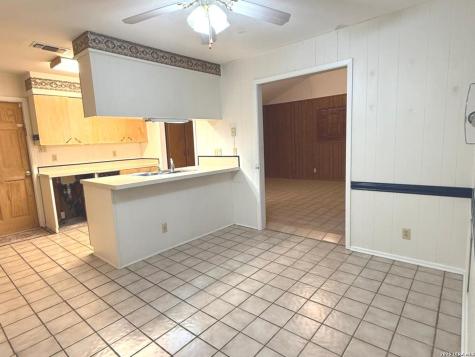 201 Avenue D Converse TX 78109