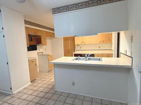 201 Avenue D Converse TX 78109