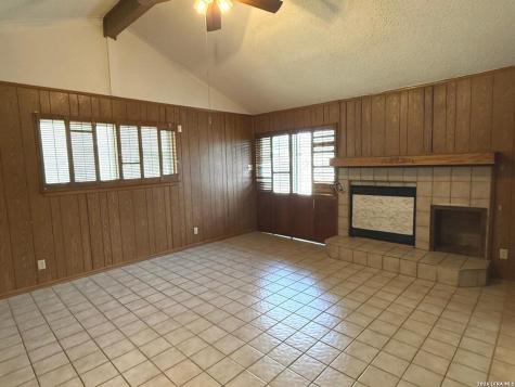 201 Avenue D Converse TX 78109