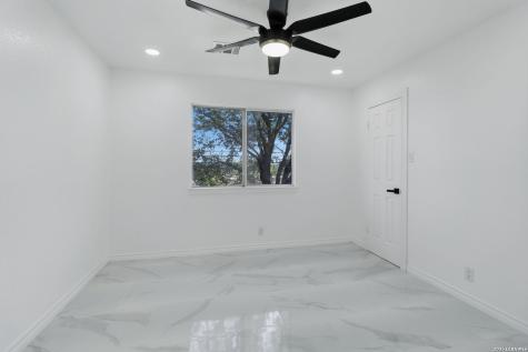 7306 Ellerby Point San Antonio TX 78240