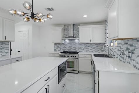 7306 Ellerby Point San Antonio TX 78240
