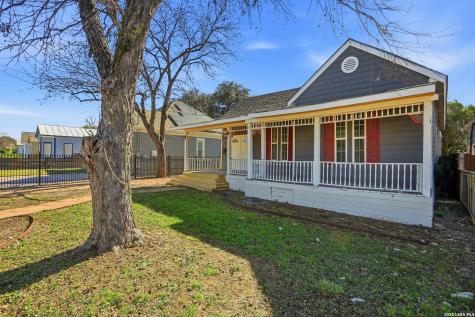 202 Helena San Antonio TX 78204